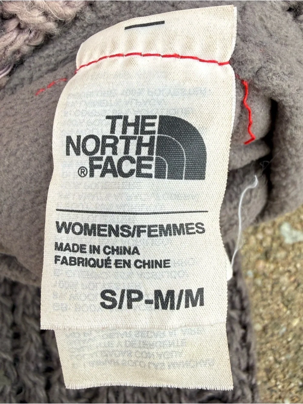 North Face Gray Cable Knit Women’s Mittens Gloves Size Small Medium